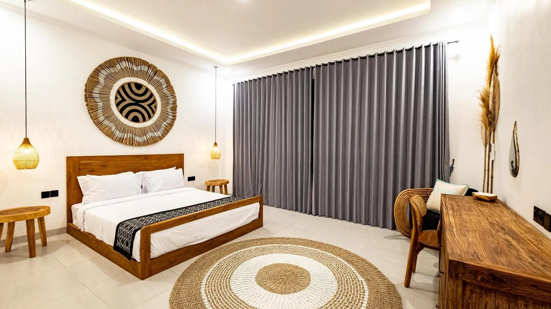 Brand New - Spacious Complex Villas Virland - Center Seminyak