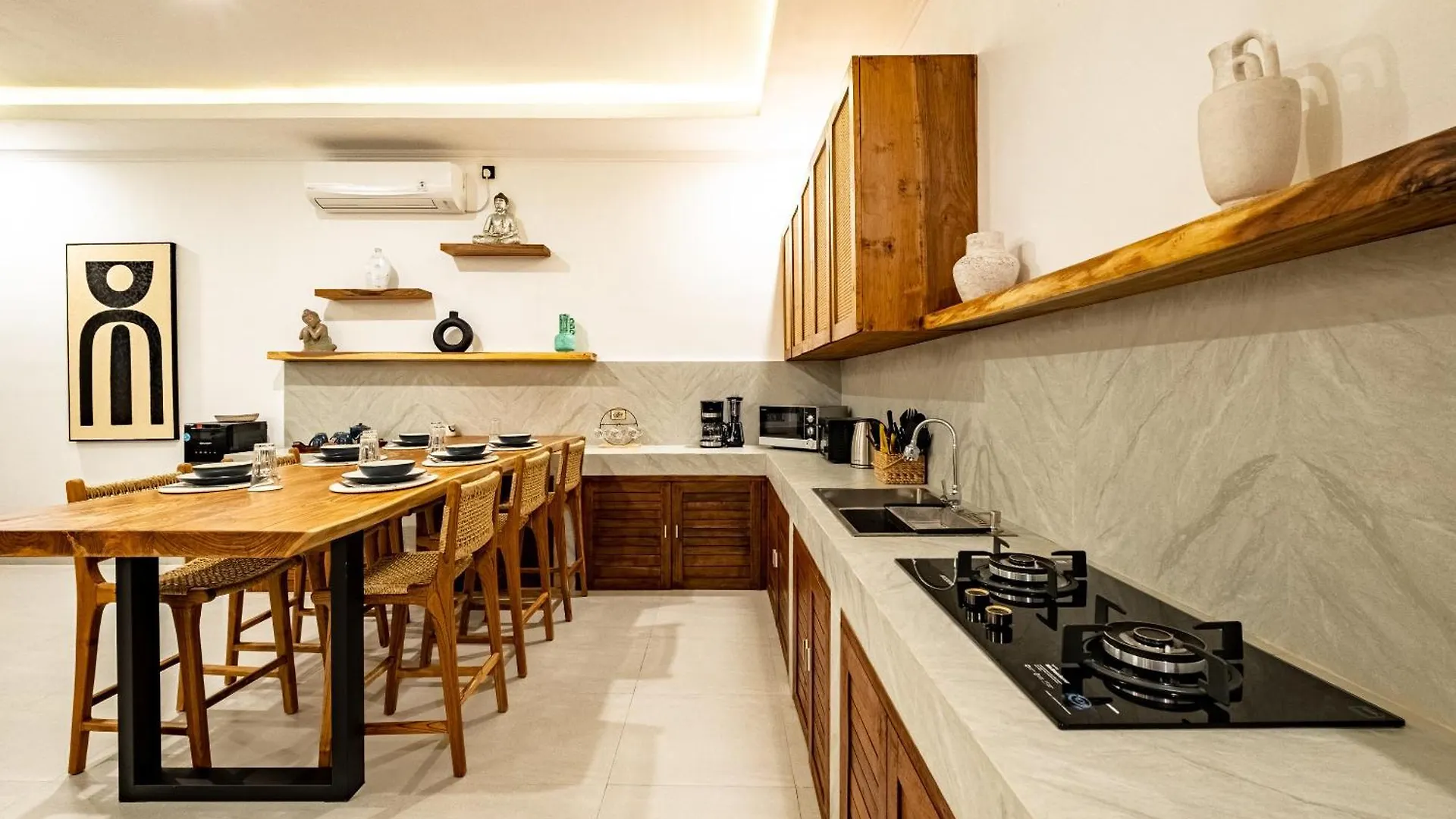 Brand New - Spacious Complex Villas Virland - Center Seminyak Indonesië