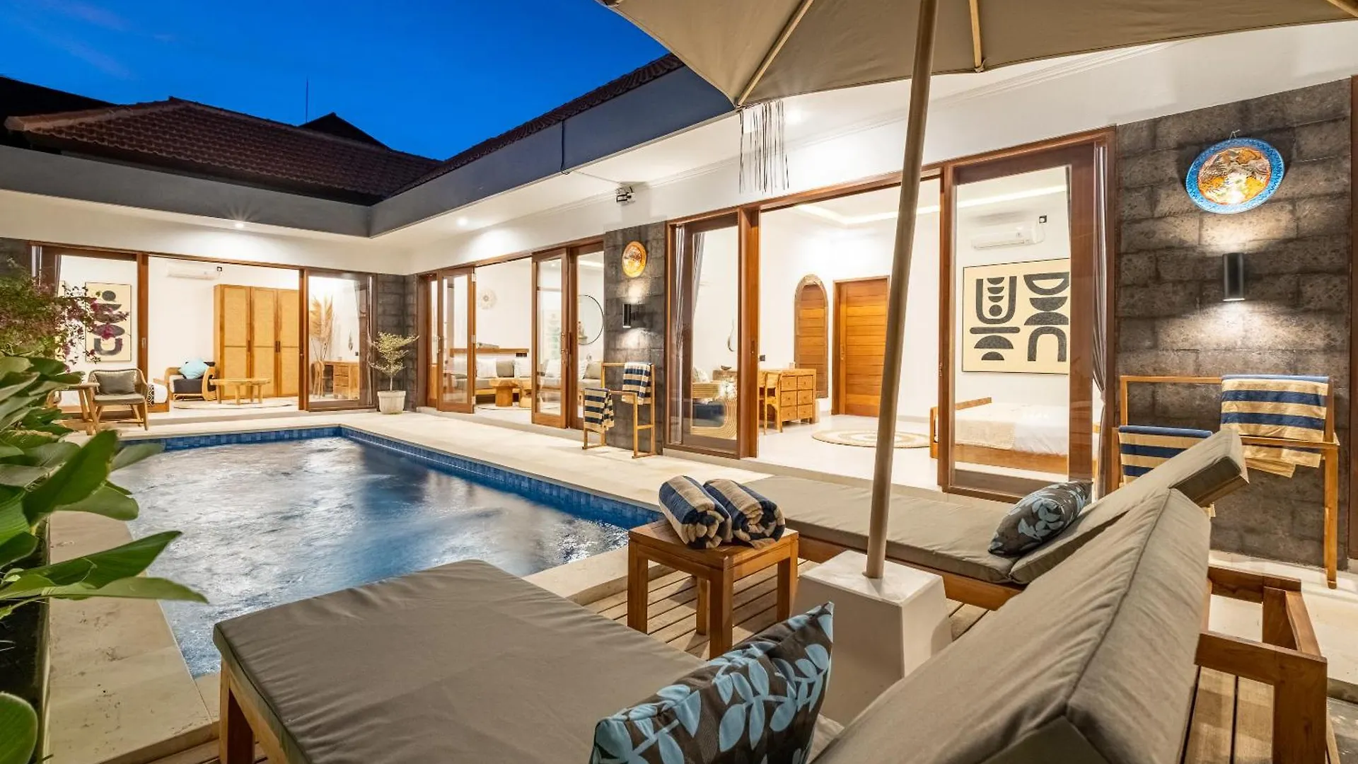 Brand New - Spacious Complex Villas Virland - Center Seminyak