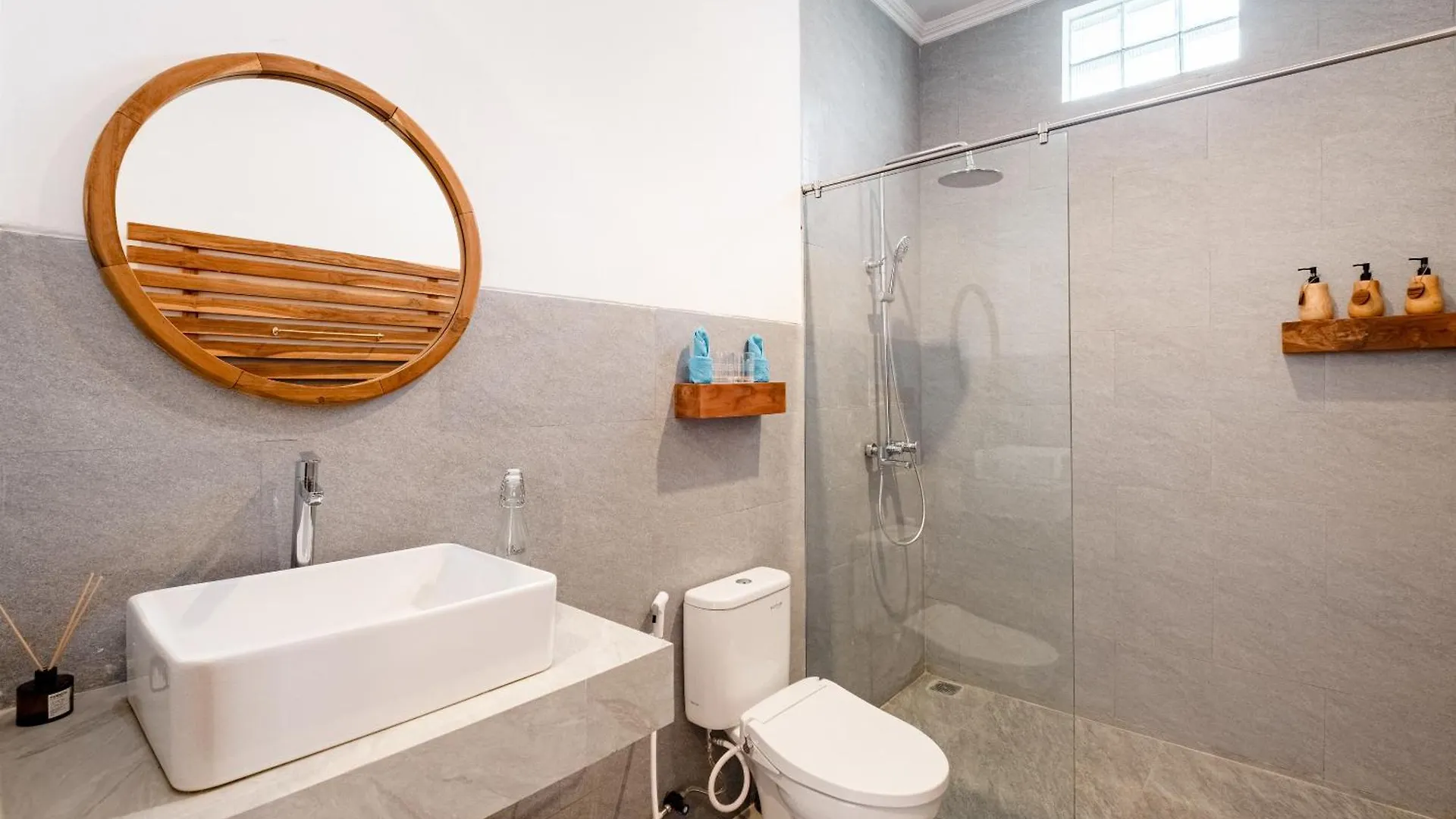 Brand New - Spacious Complex Villas Virland - Center Seminyak Indonesië