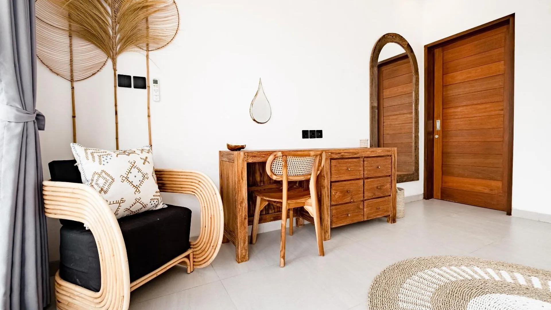 Brand New - Spacious Complex Villas Virland - Center Seminyak