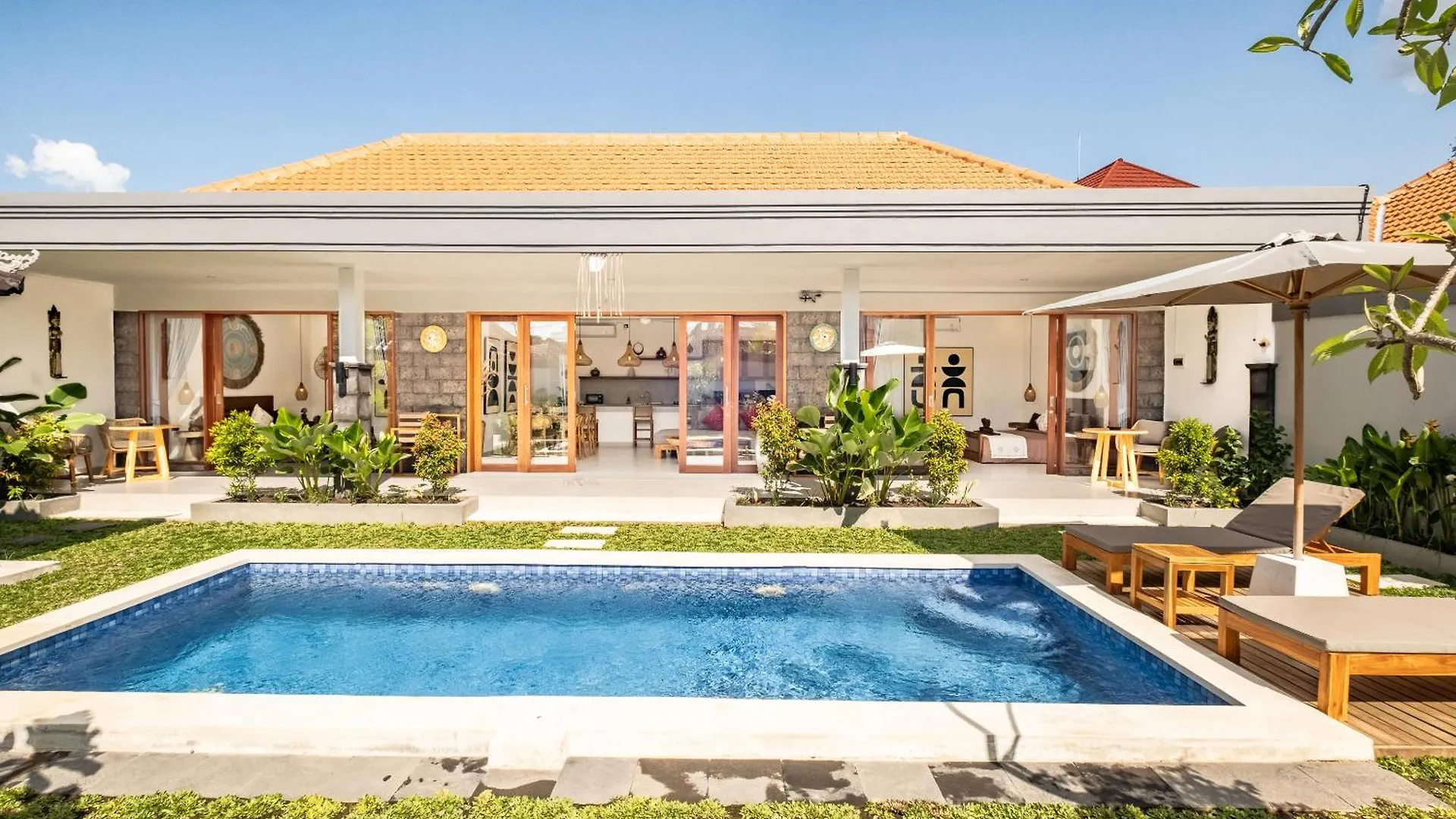 Brand New - Spacious Complex Villas Virland - Center Seminyak