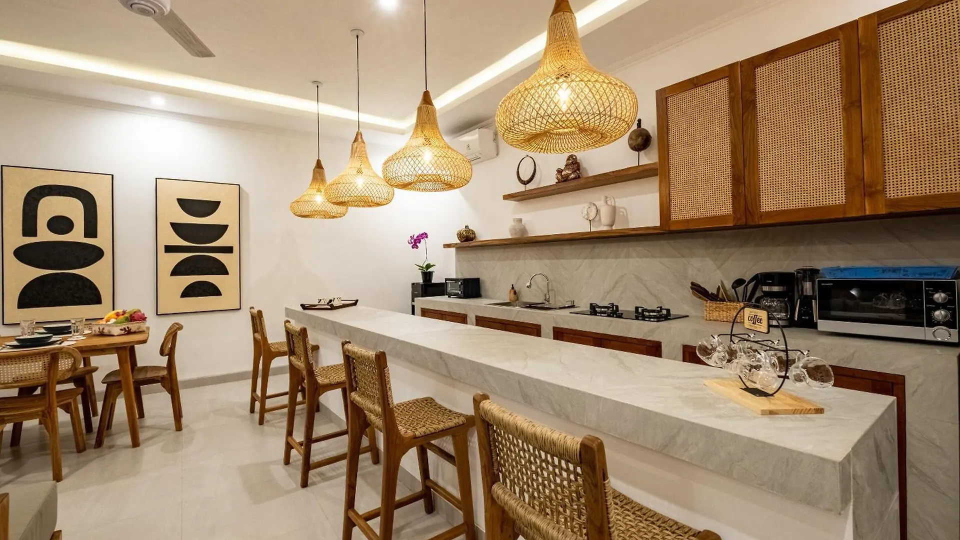 Brand New - Spacious Complex Villas Virland - Center Seminyak