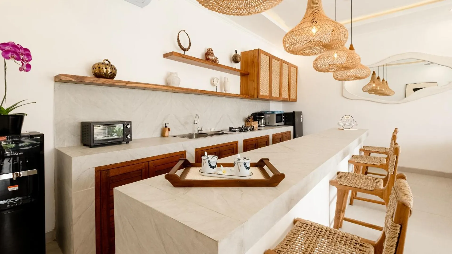 Brand New - Spacious Complex Villas Virland - Center Seminyak