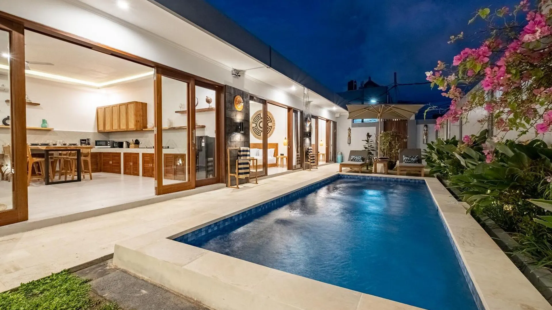 Brand New - Spacious Complex Villas Virland - Center Seminyak