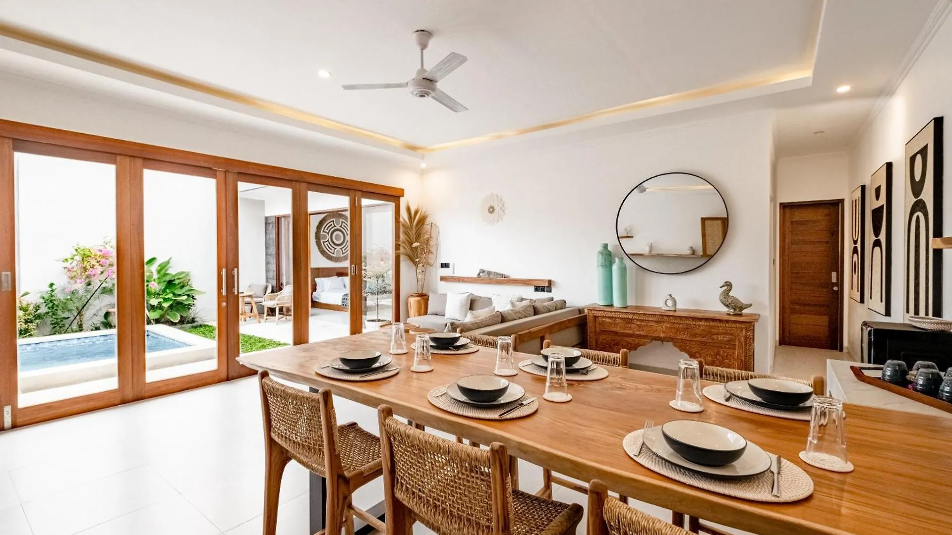 Brand New - Spacious Complex Villas Virland - Center Seminyak